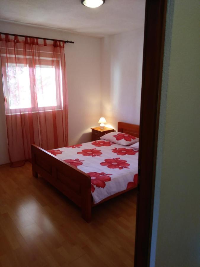 Nives Apartmani Pakostane Ngoại thất bức ảnh